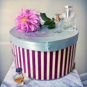 Hat box / cute memory box